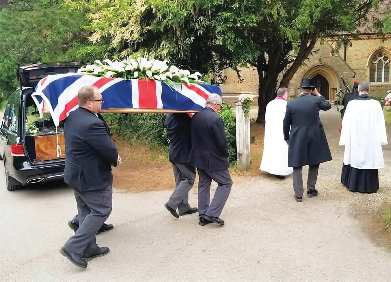 Coffin bearers